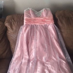 Perfect pink vintage dress for quinceañeras